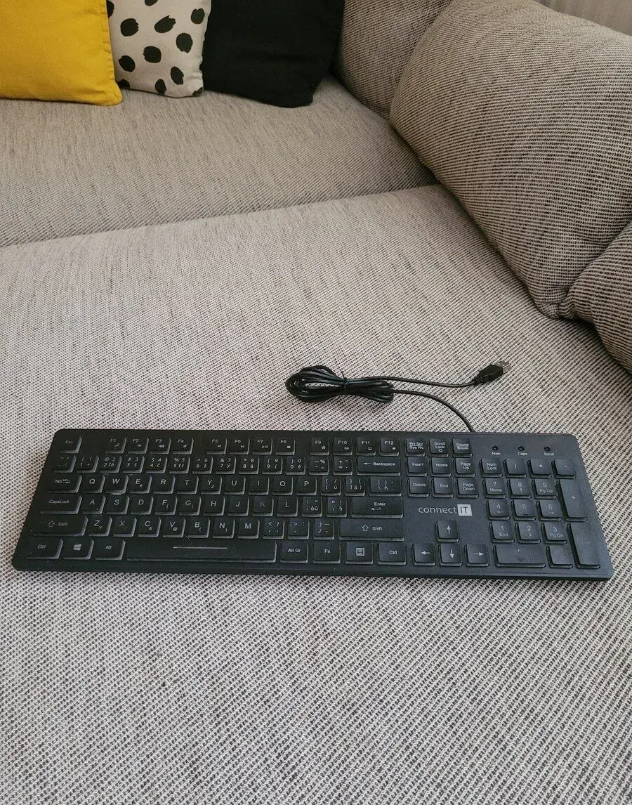 Tenká USB klávesnice CKB-4041-CS zn. Connect IT