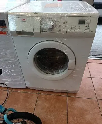 pračka AEG
