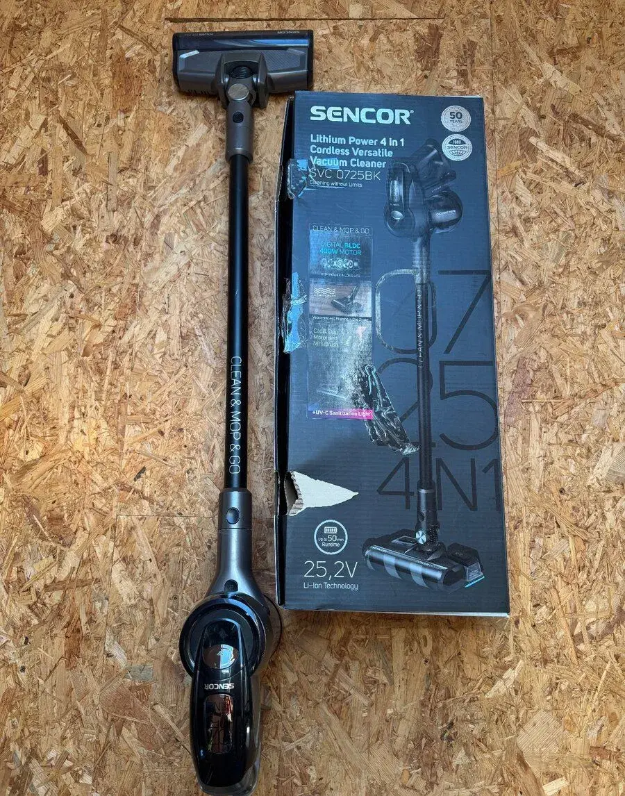 Sencor SVC 0725BK 4v1 – tyčový aku vysavač s mopem