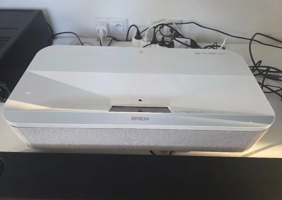 Epson EH-QS100W