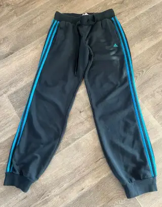 Dámské tepláky Adidas