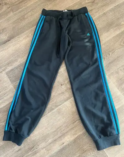 Dámské tepláky Adidas
