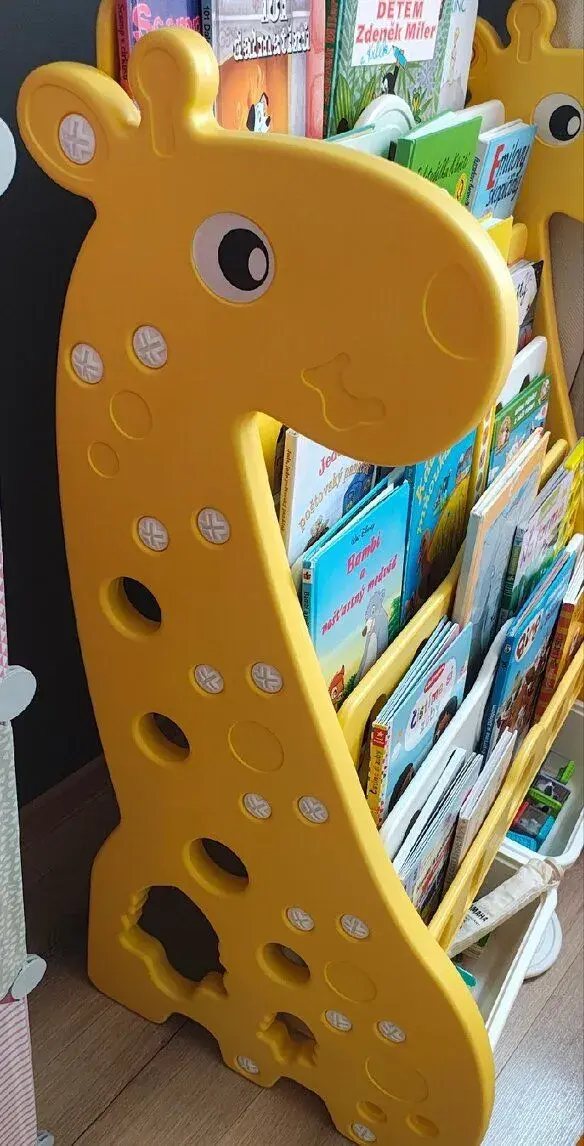 Knihovna velká žirafa