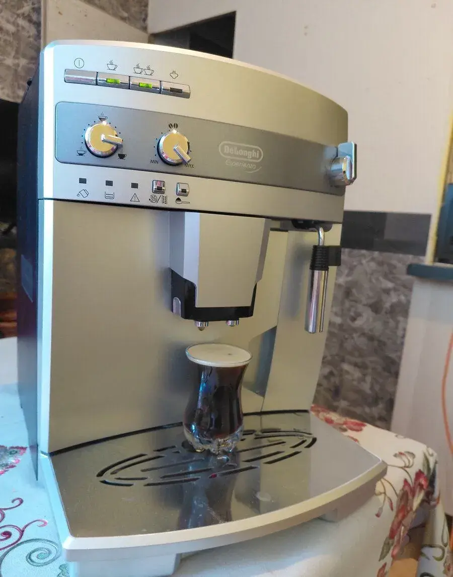 kávovar De'Longhi Esperienza