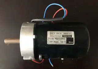 Nice - RBA04R02 motorek s převodovkou pohonu vrat Toona7024