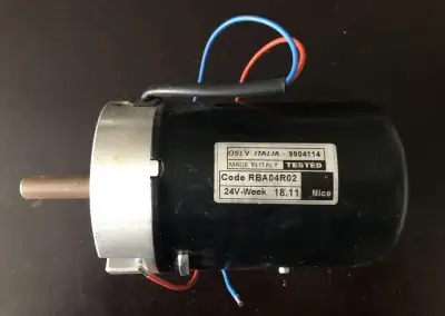 Nice - RBA04R02 motorek s převodovkou pohonu vrat Toona7024
