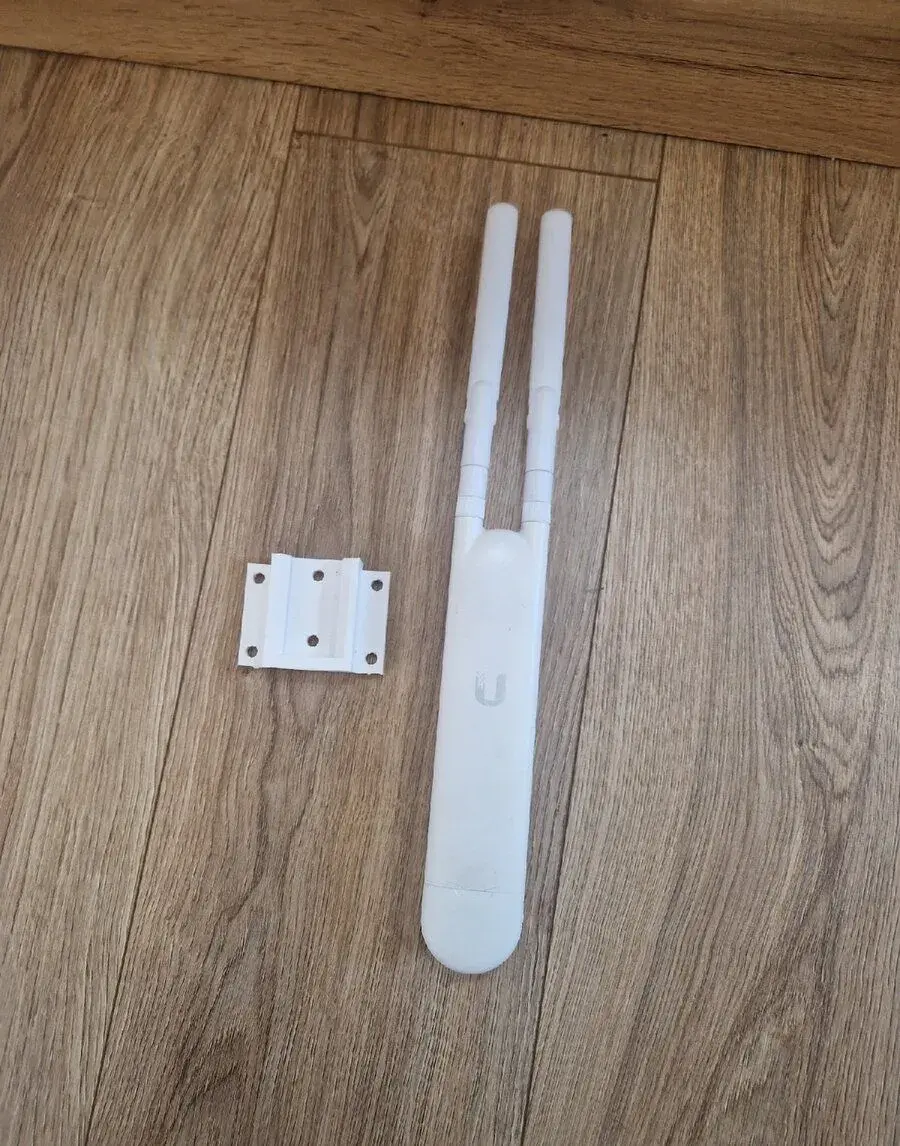 Ubiquiti UniFi AC Mesh (UAP-AC-M)