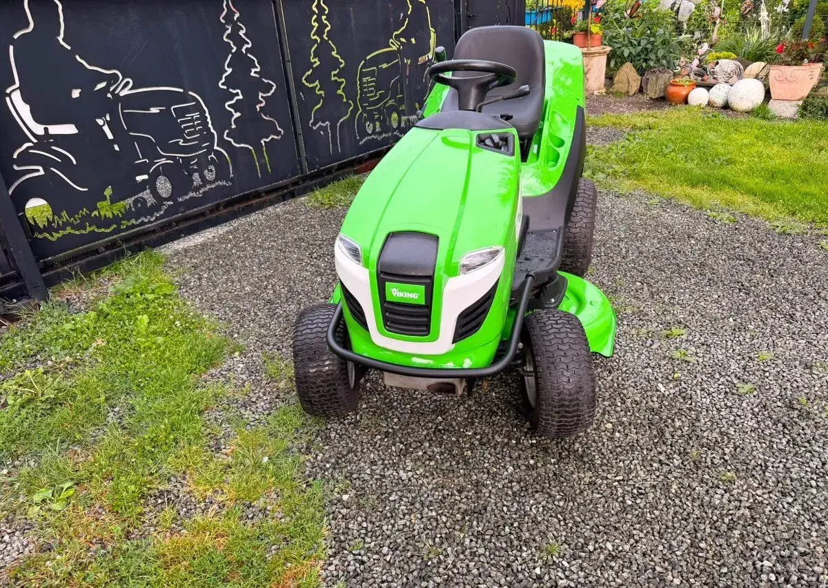 Zahradní traktůrek Viking T6 MT6127 KL akce 69tis