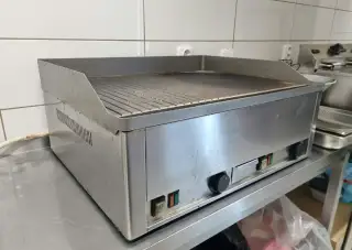 Grilovací deska kombinovaná