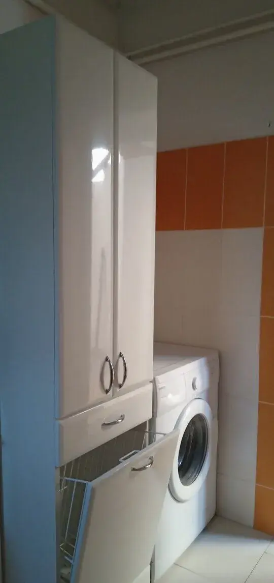 Koupelnová skříň