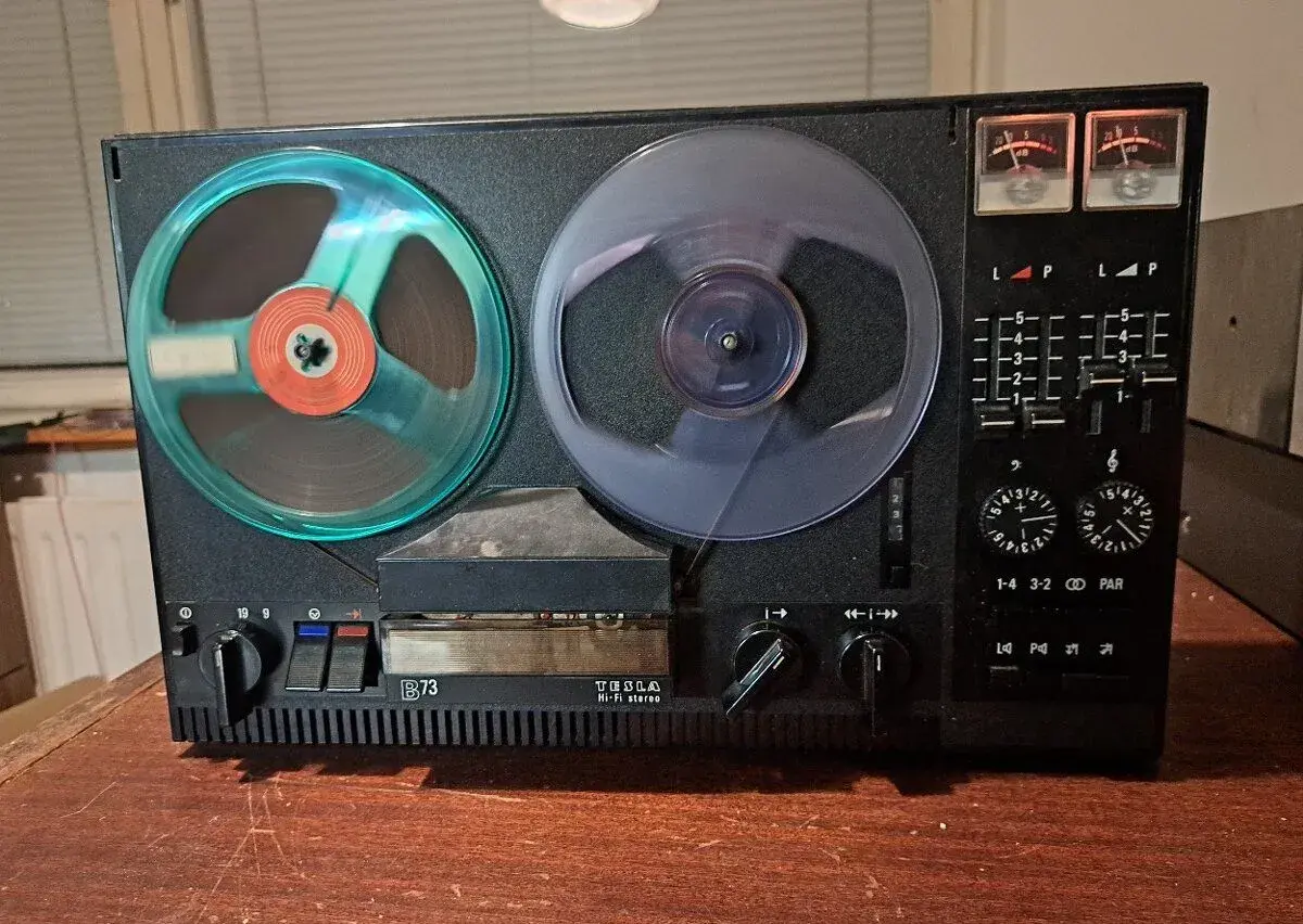 Kotoučový magnetofon Tesla B73 HiFi super stav