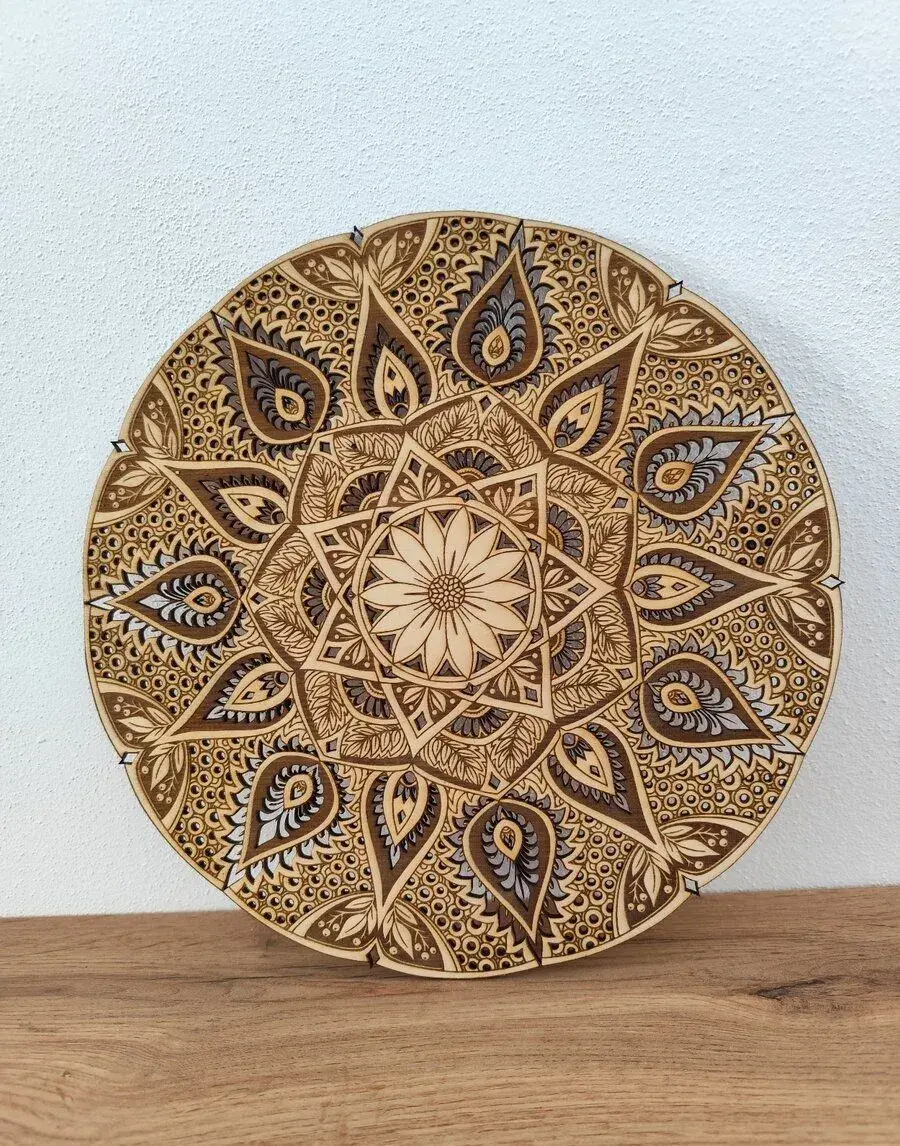 Gravírovaná mandala