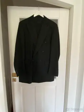 Pánský oblek