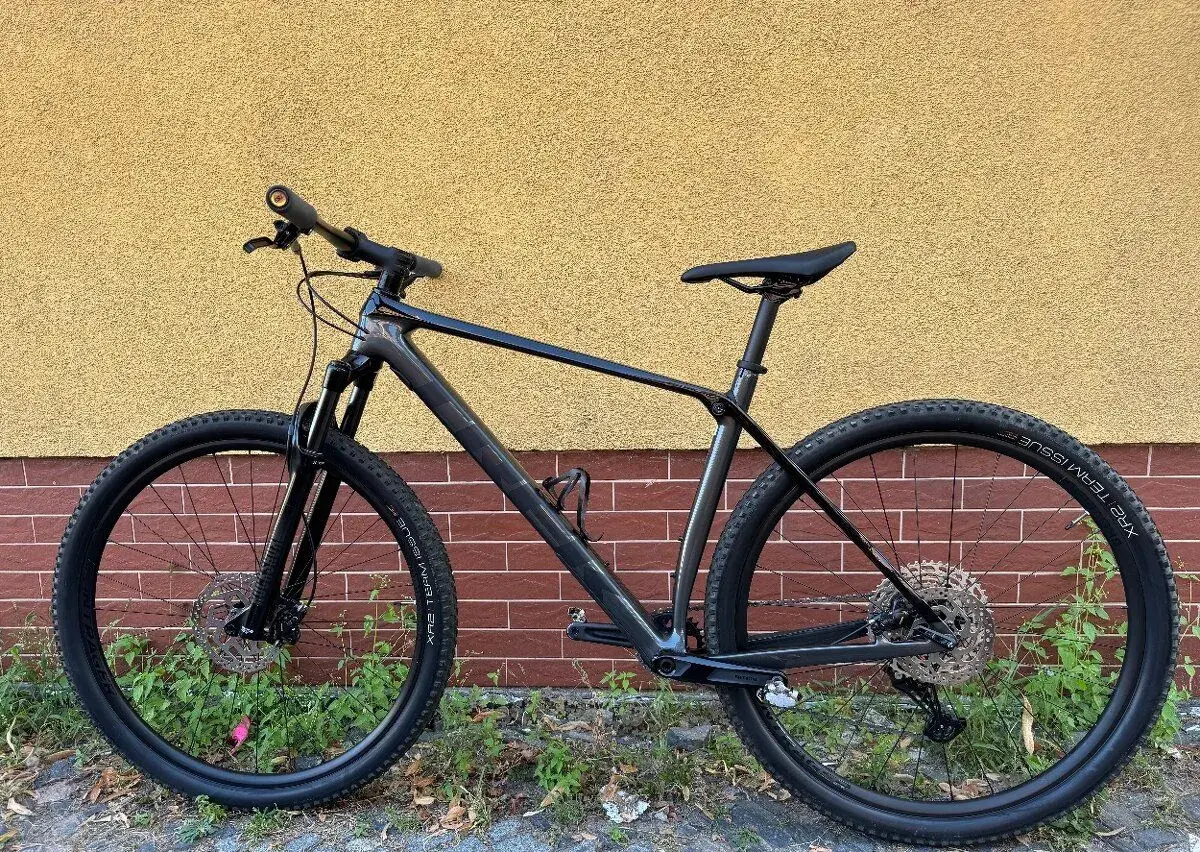 Trek Procaliber 9.5 Black Horské kolo