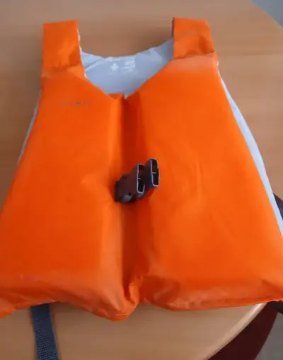 Plavecký vesty