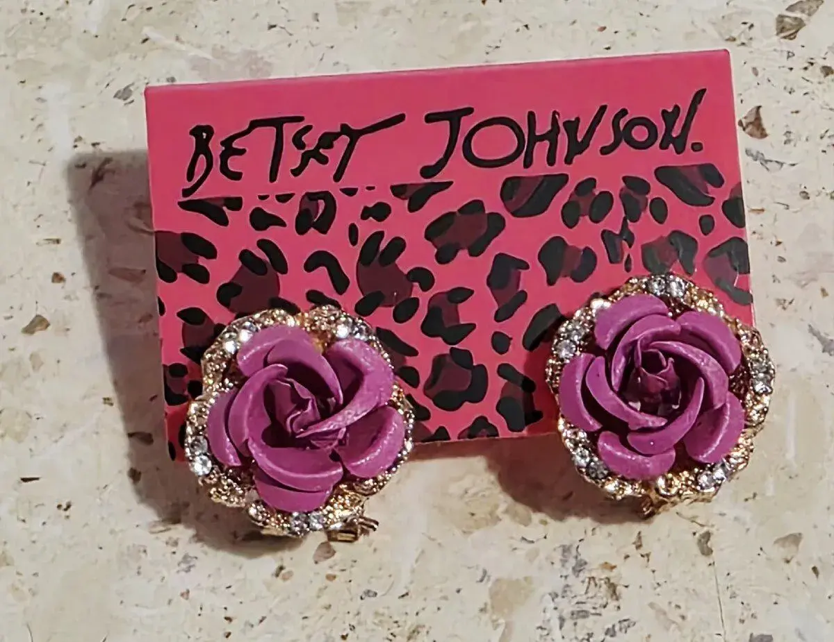Naušnice růžičky zn. Betsey Johnson