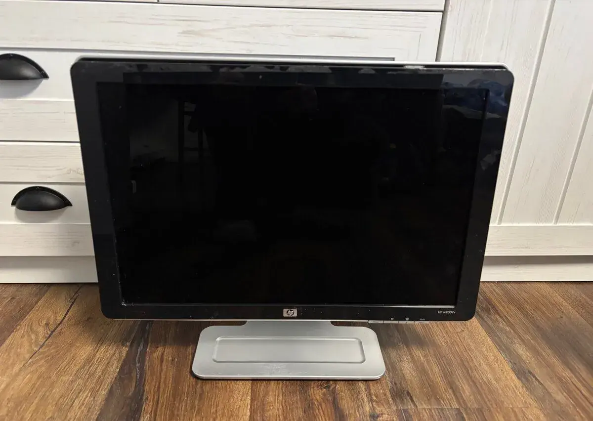 Monitor HP w2007v