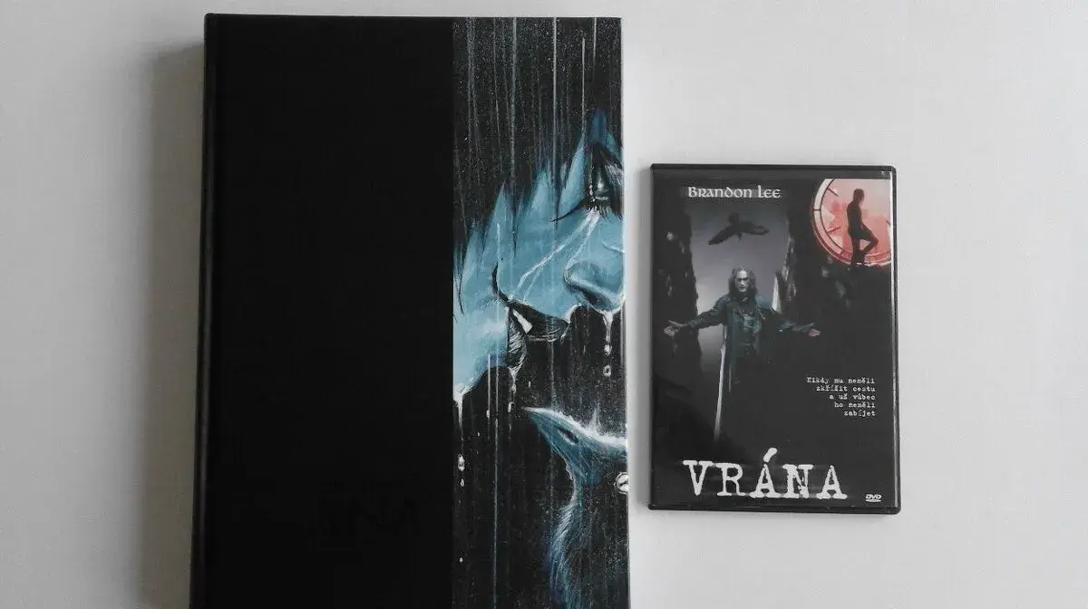 Komiks VRÁNA + DVD Film (perfekt stav)