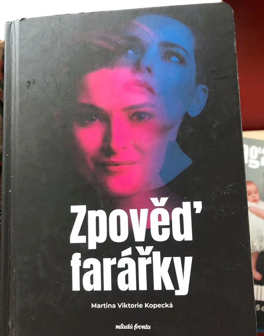 Zpověď farářky, Aristokratka v Československu