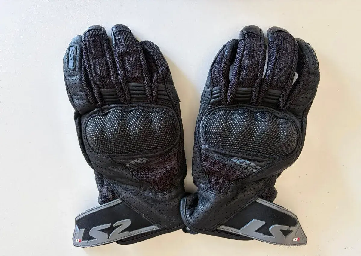 Letné motocyklové rukavice LS2