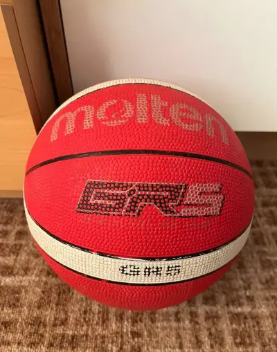 Basketbalový míč vel. 5