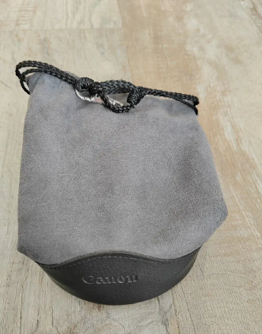 Pouzdro na objektiv Canon LP 1219