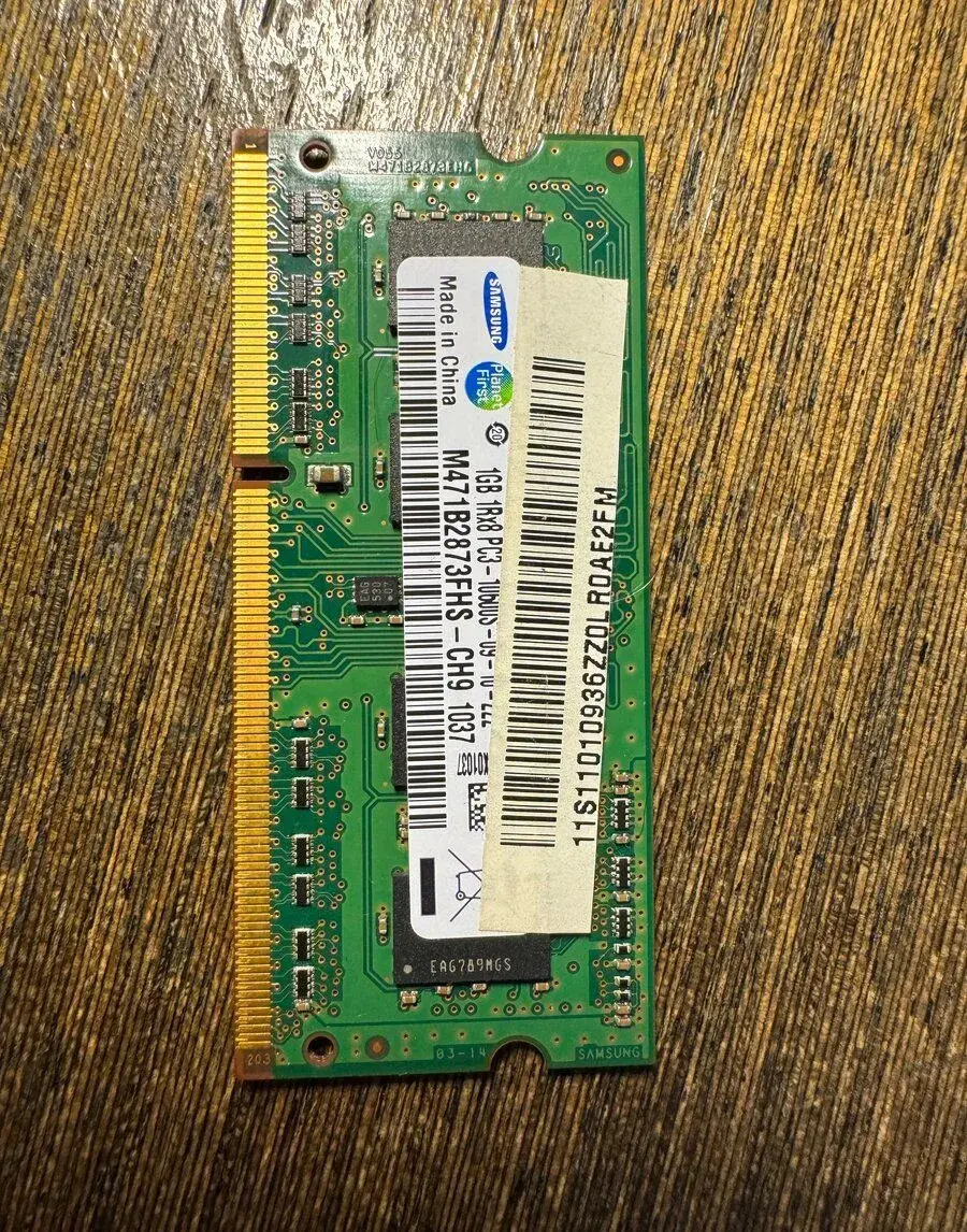 Samsung DDR3 1GB 1333MHz, 1,8V, 204 pin M471B2873FHS-CH9