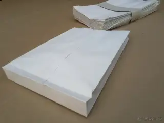 Obchodní tašky - papírové obálky B4 s křížovým dnem bílé