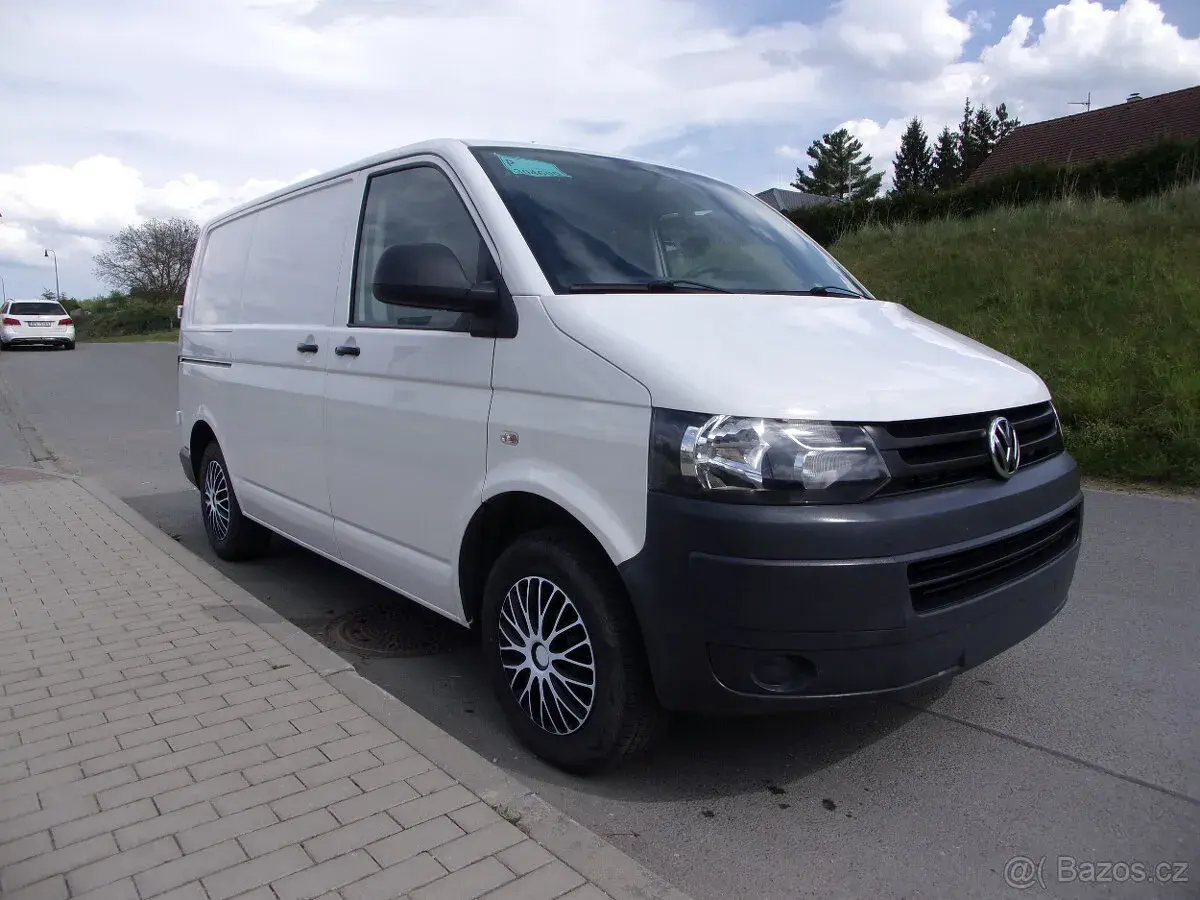 Volkswagen Transporter – 2013, 219 000 km