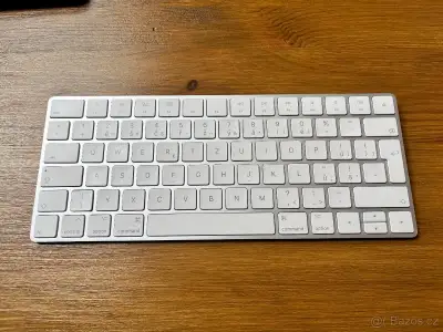 Klávesnice Apple Magic Keyboard lightning