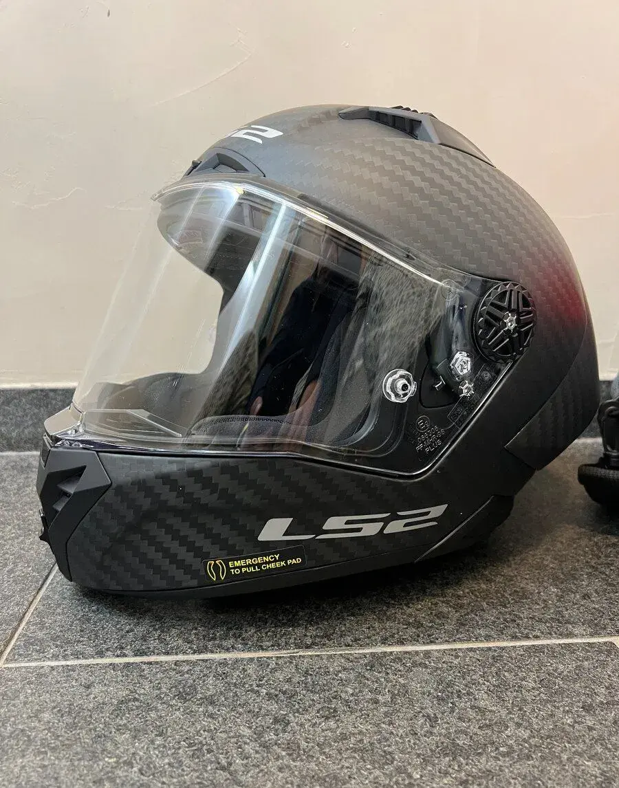 LS2 Thunder GP Aero