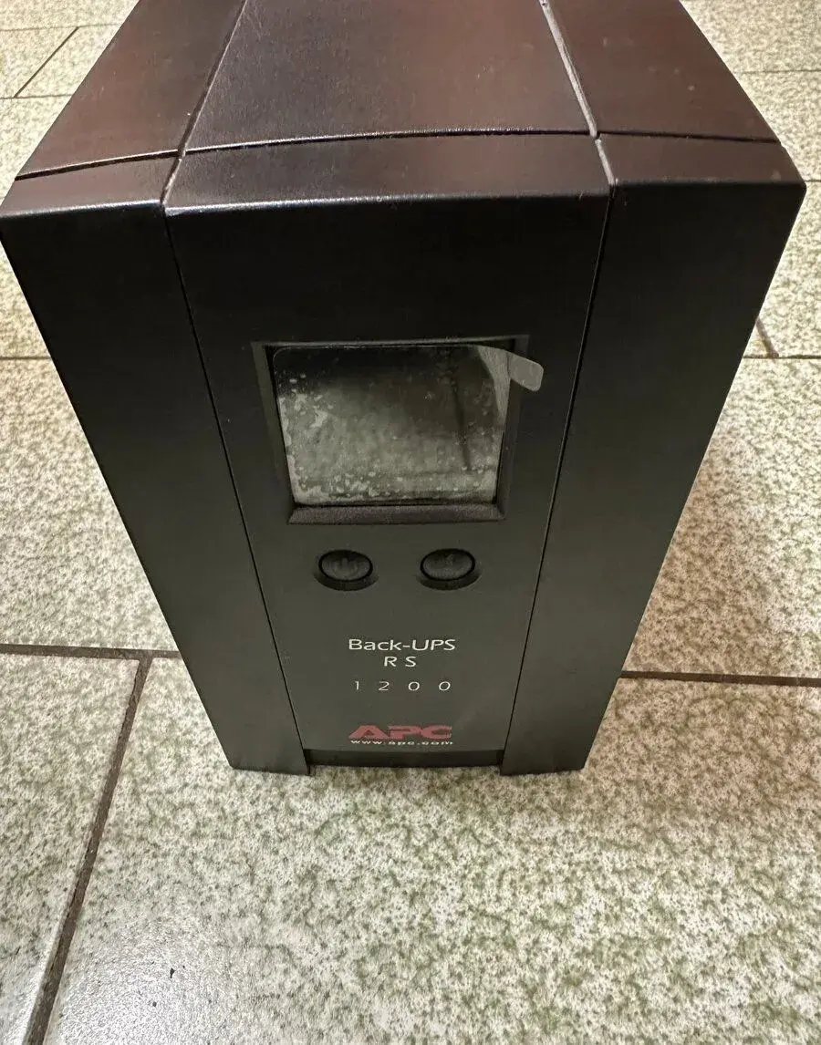 APC UPS RS 1200 BR1200LCDI