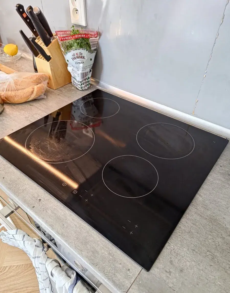 Sklokeramická varná deska IKEA