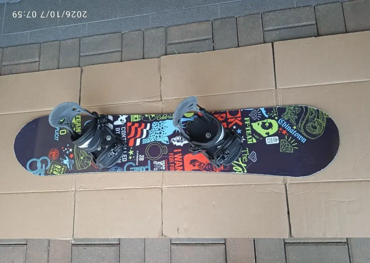 Snowboard Firefly -délka 128 cm