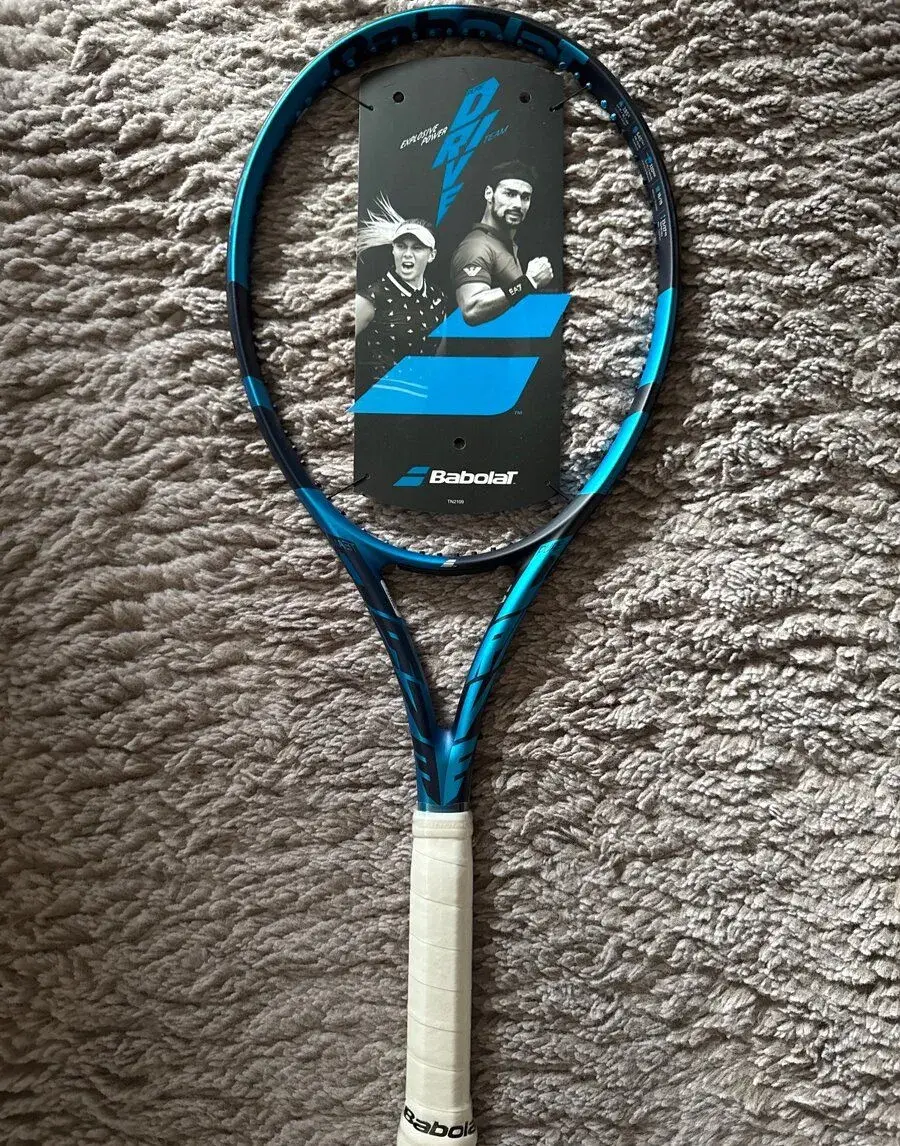 Nová raketa Babolat Pure Drive Team grip G4