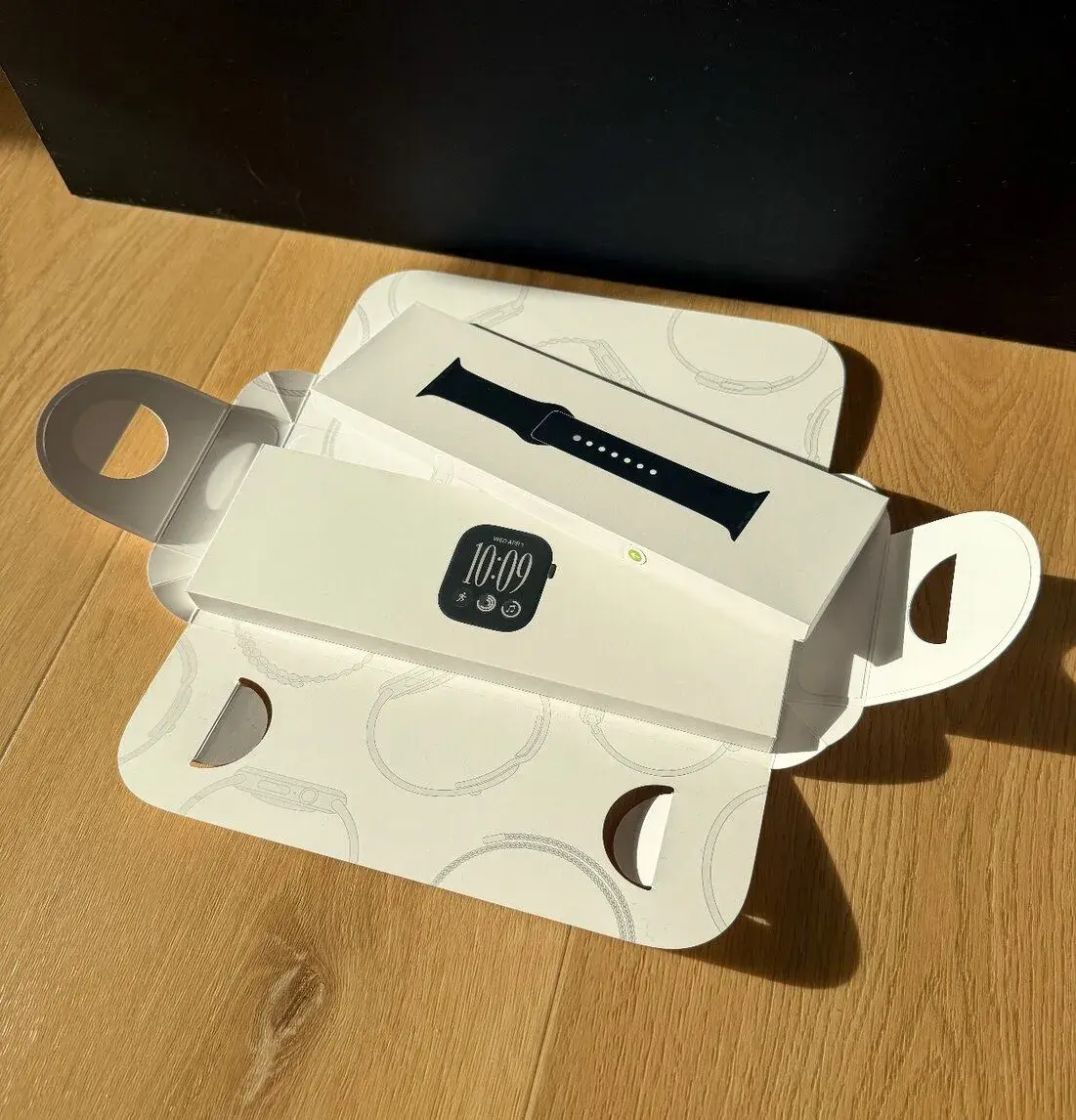 Apple Watch 12 46mm Cellular Black - nové, nerozbalené