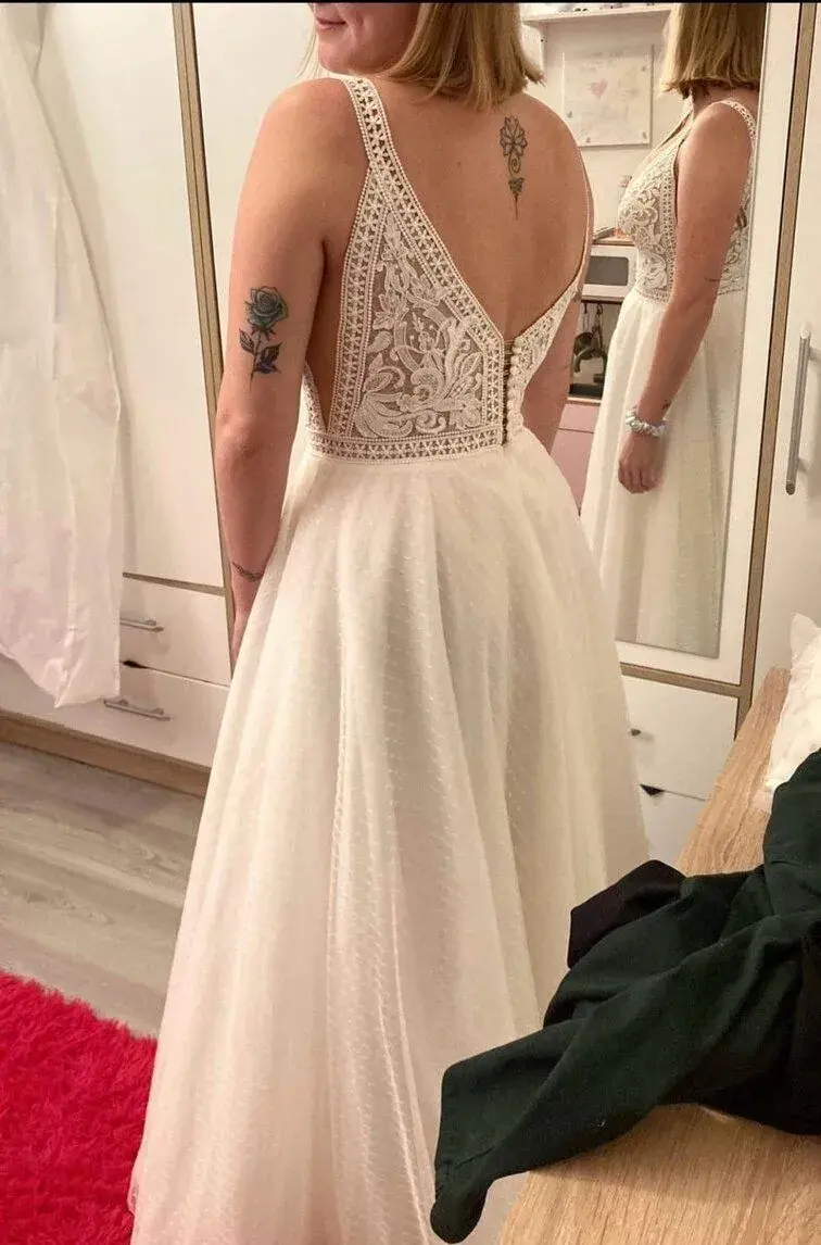 Krásné svatební šaty M/38-L/40 (vyčištěné v čistírně)