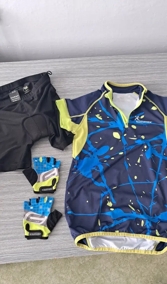 Cyklodres a cyklokraťasy Klimatex vel. 158