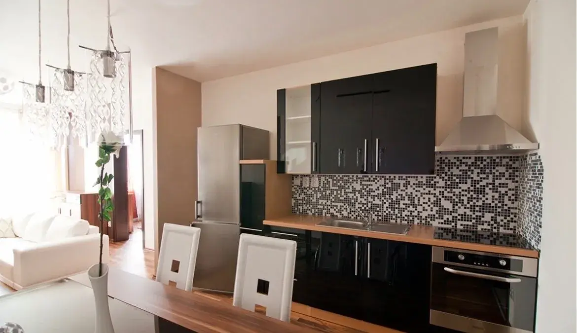 Pronájem bytu 2+kk, 47 m2, Liberec Rochlice