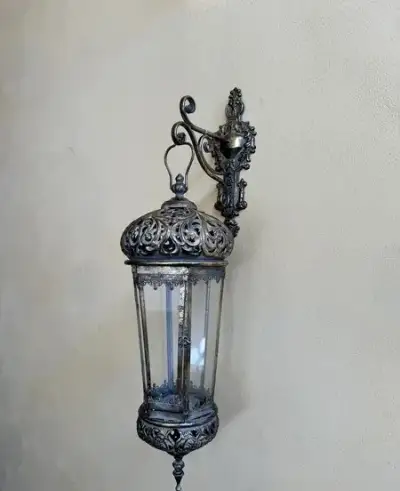 NÁSTĚNNÁ LUCERNA S KONZOLÍ 72 cm
