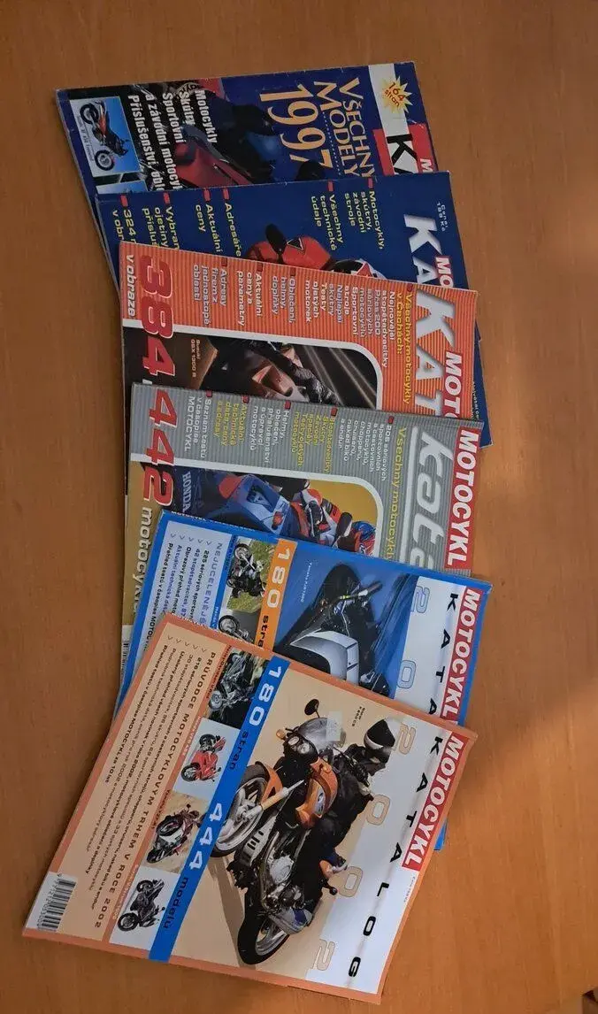 Staré katalogy motocyklů