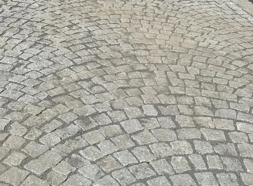 Žulová dlažba