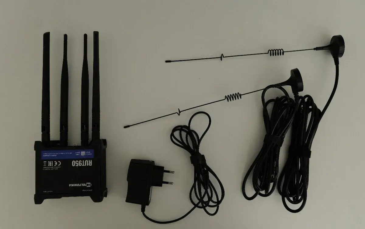 Mobilní router Teltonika RUT 950