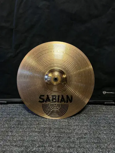 Sabian 14” Hi-Hat – velmi pěkný stav, bez prasklin
