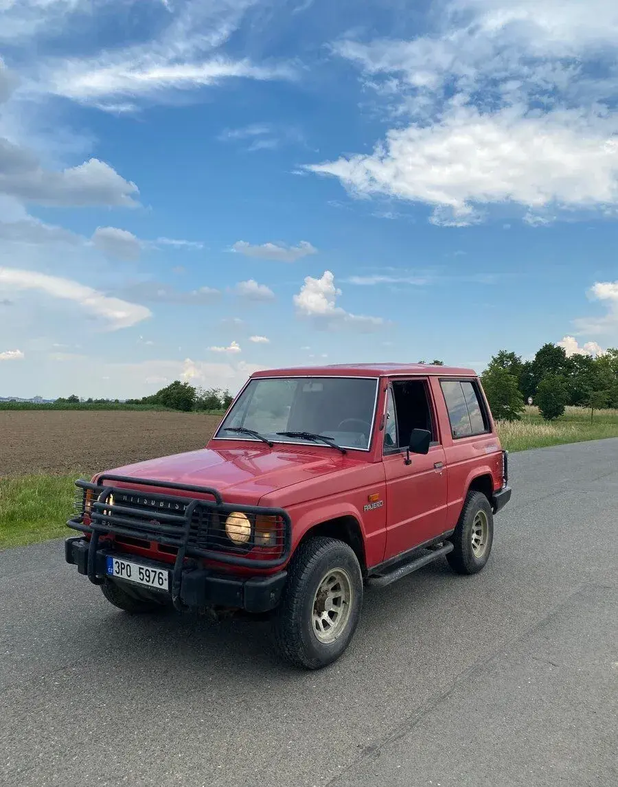 Mitsubishi pajero – 1988