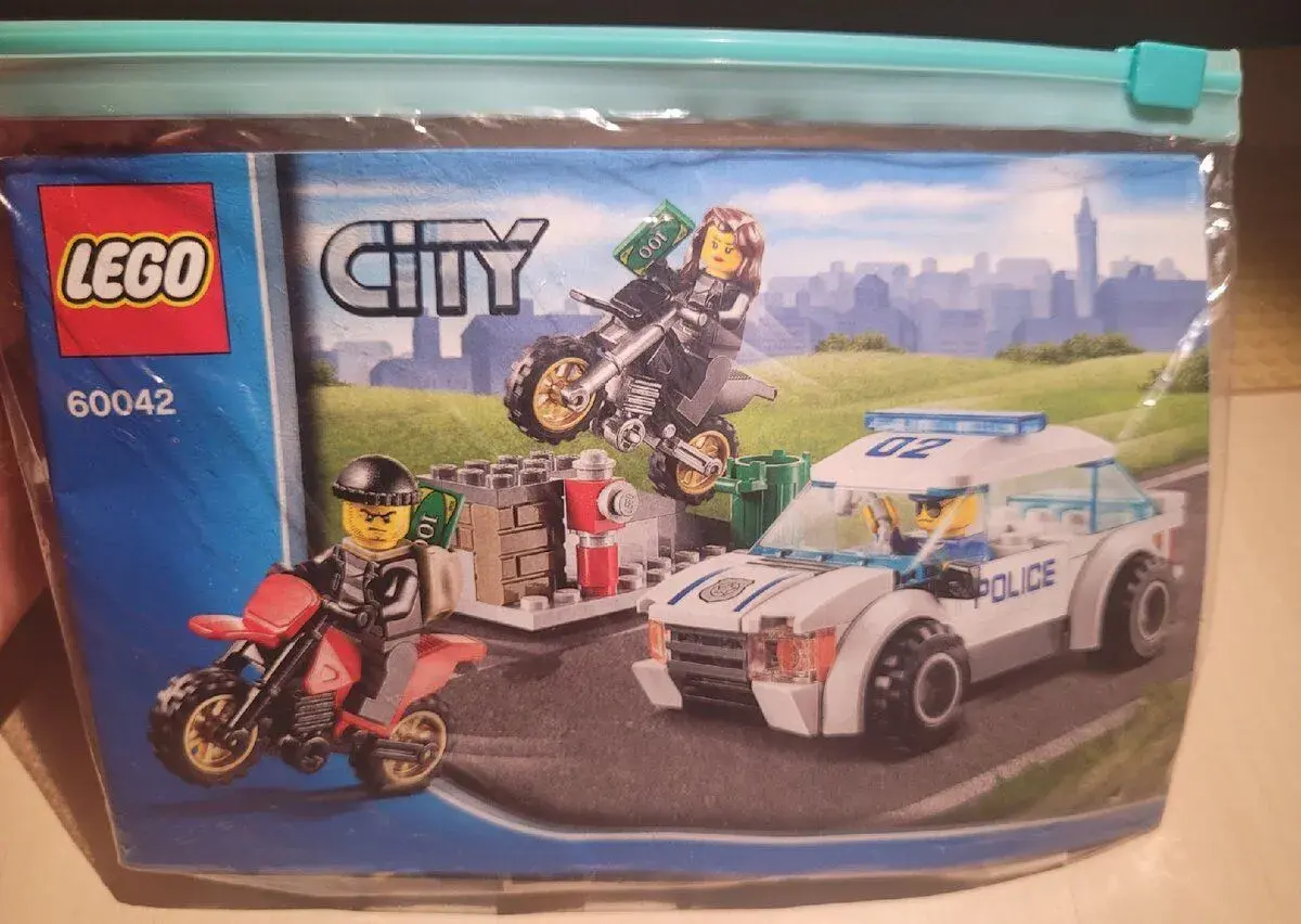 Lego City 60042