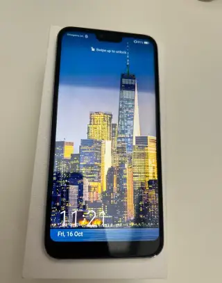 Honor 10 128/4gb Šedy v dobrem stavu