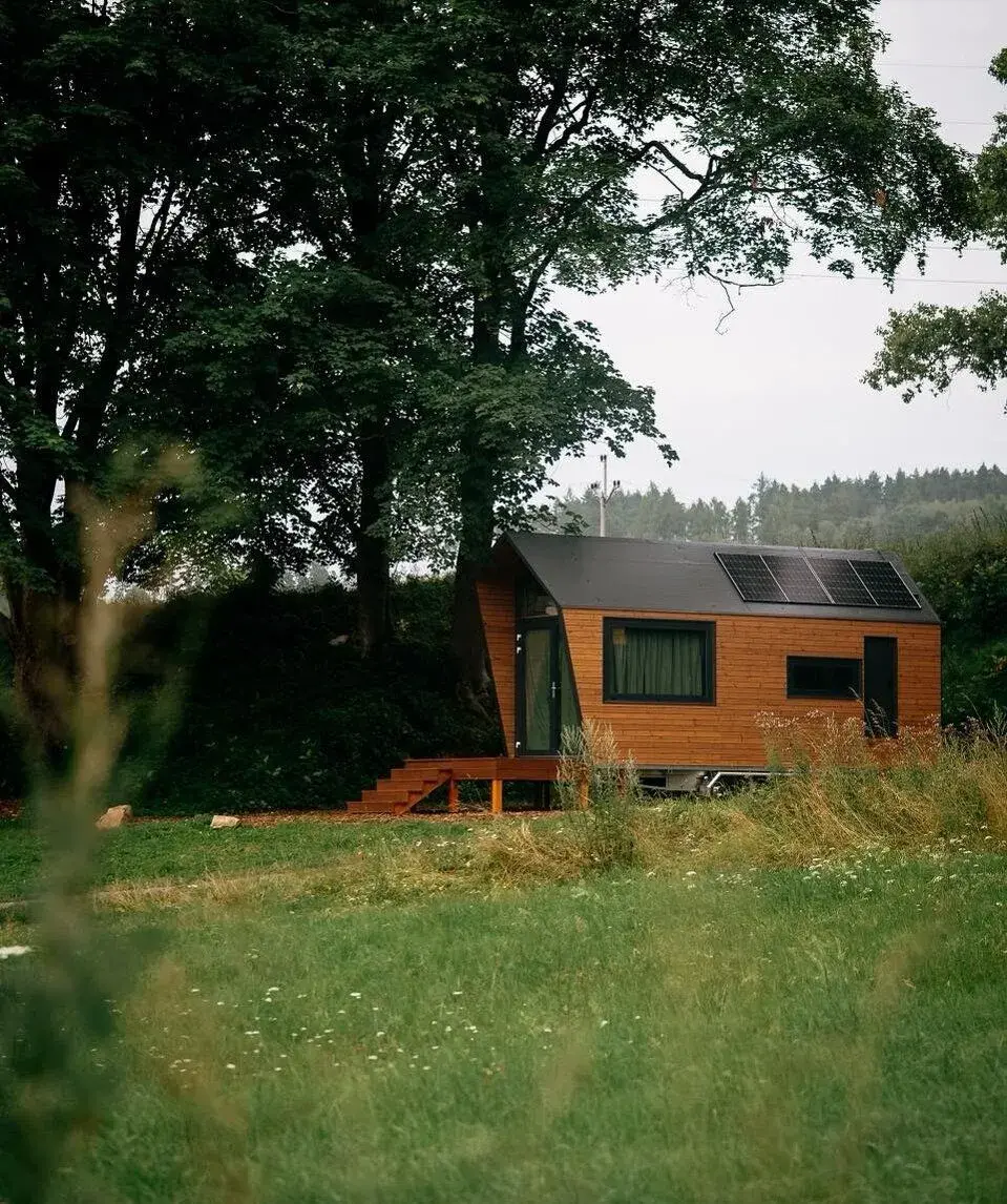 Prémiový Tiny housa Woodka | moderní maringotka