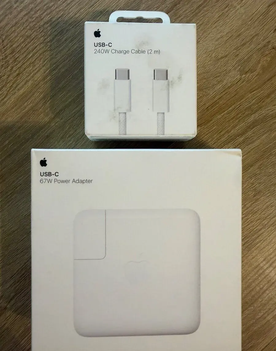 Apple napájecí kabel a adaptér USB-C (Nové)