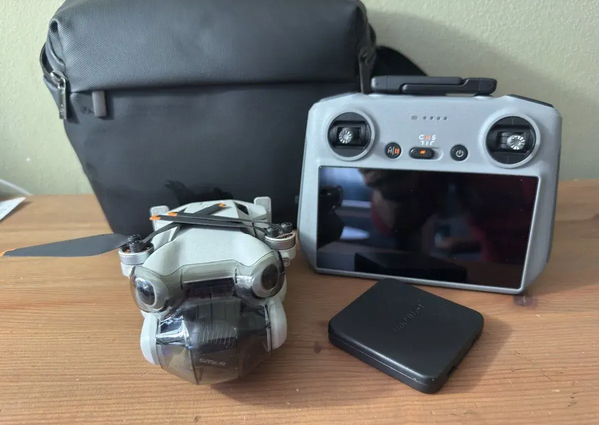Dji mini 4 pro fly more combo